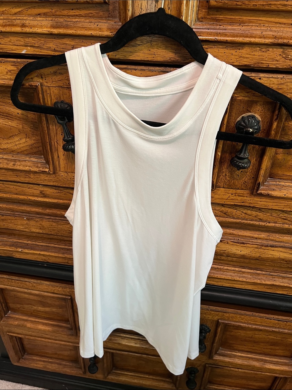Women's White Sleeveless Tank Top - Classic Scoop Neck